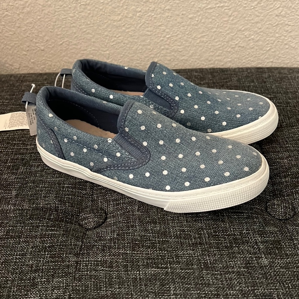 NWT Gap slip on sneakers